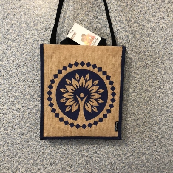 Freeset Woven Burlap Tote Bag - Picture 5 of 7